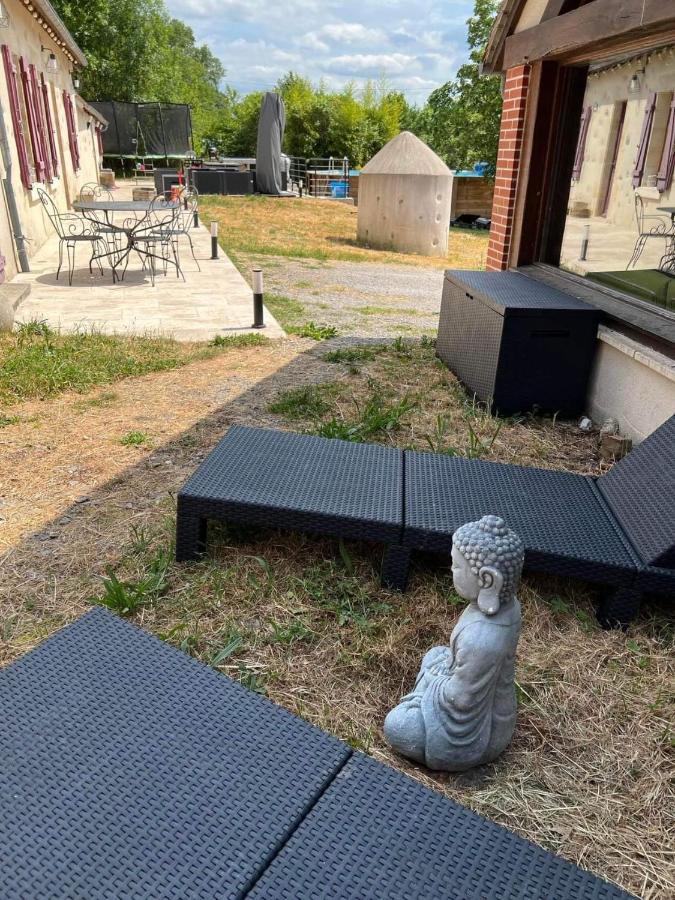 Une Pause S'Impose ;) Méry-sur-Cher Exterior foto